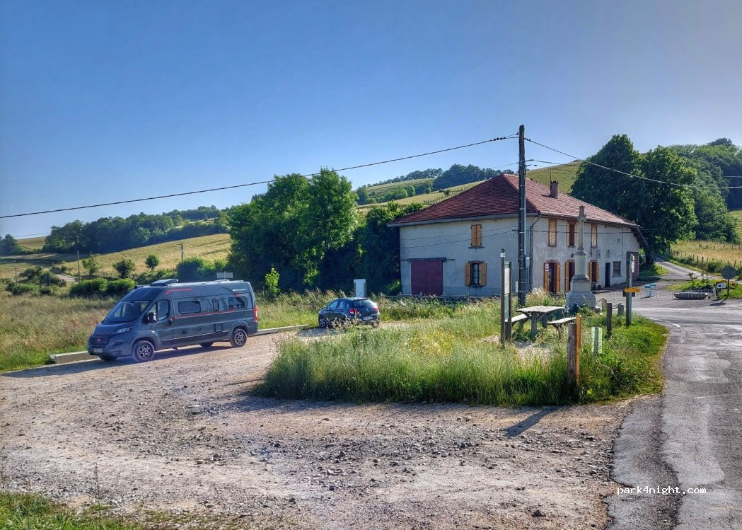 (38590) Chasselay - 4625 Route de Toutes Aures — foto
