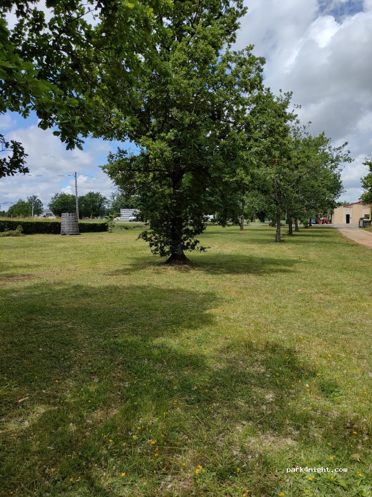 (82270) Montpezat-de-Quercy - 2895 Route de Paris — foto 2