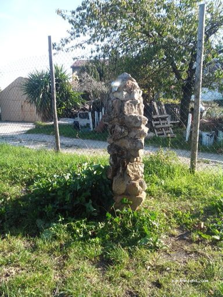 (06390) Châteauneuf-Villevieille - Barbets Square — foto 3