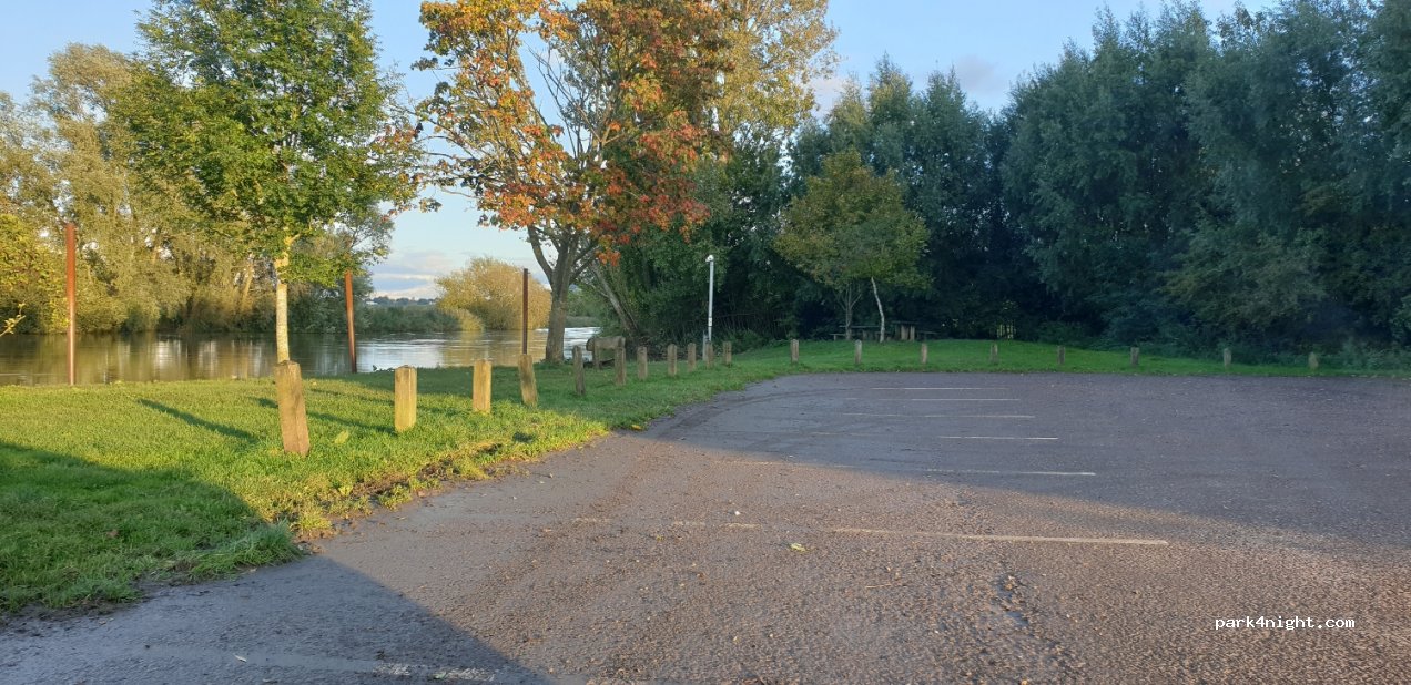 (WR10 3DD) Eckington - Pershore Rd — foto