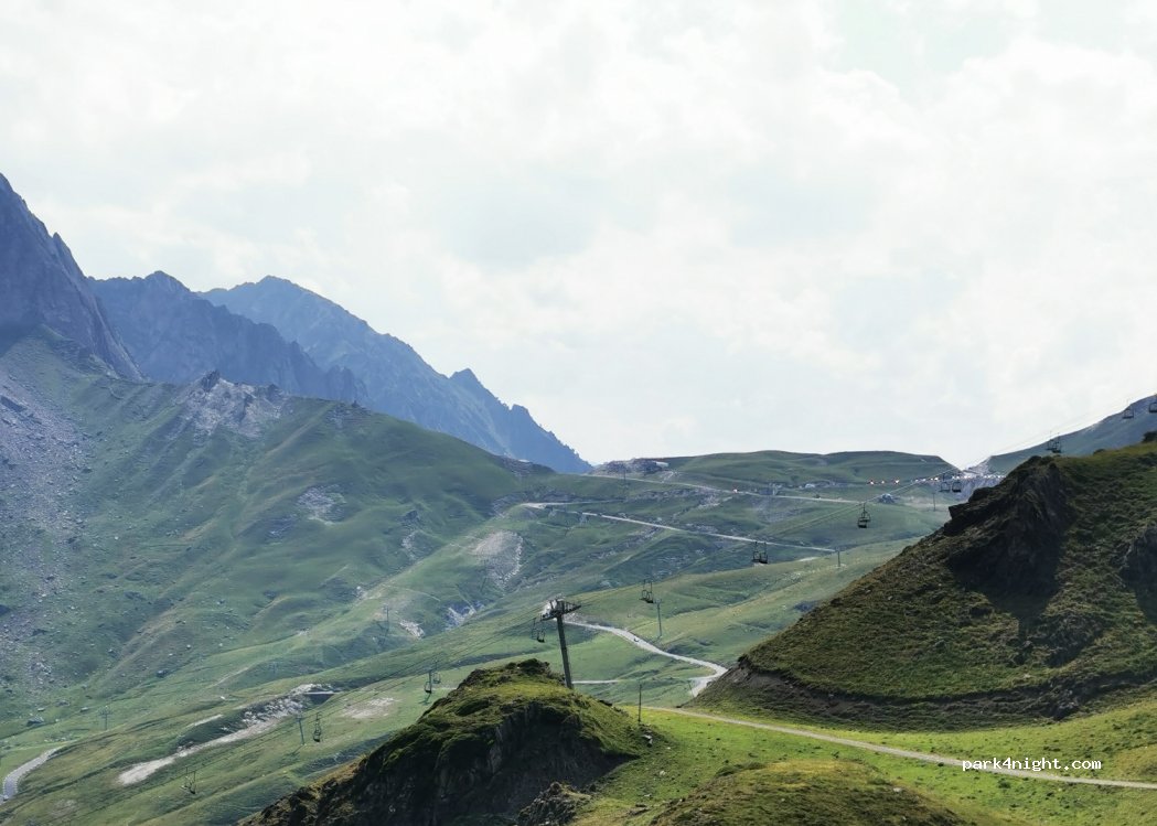 (65200) Bagnères-de-Bigorre - Unnamed Road — foto 2