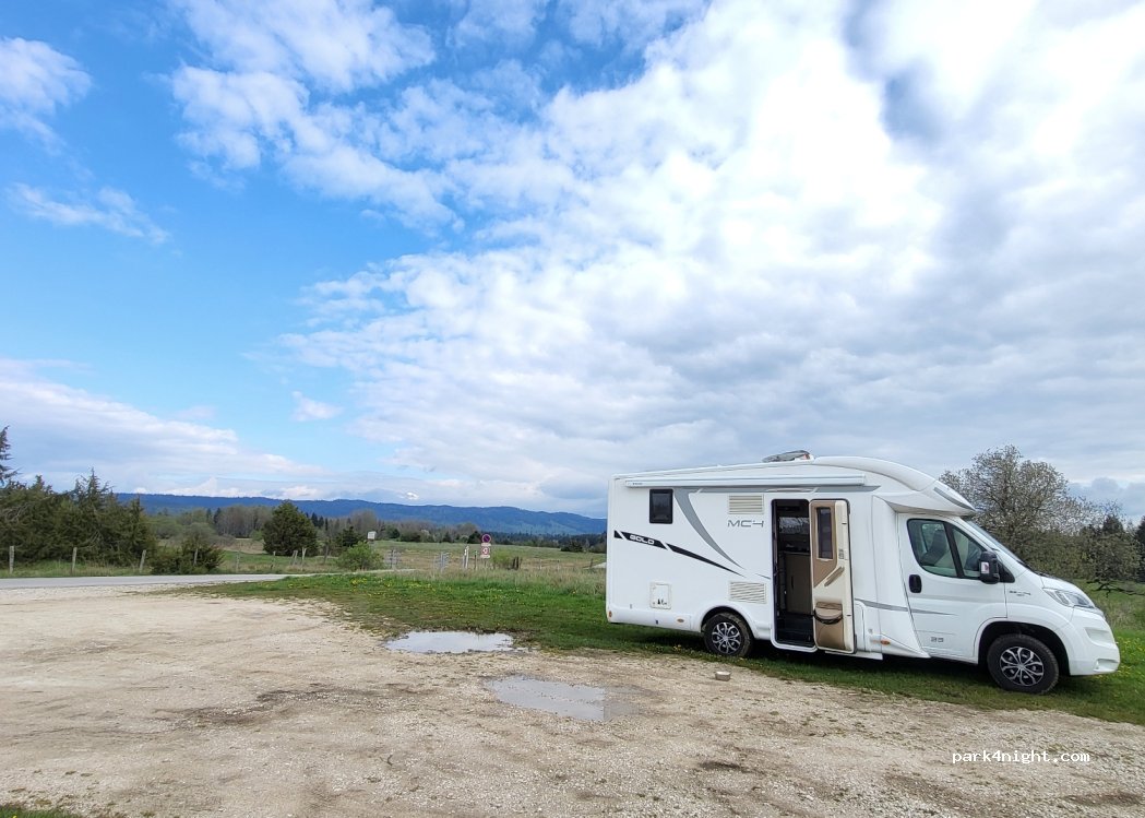 (25560) Frasne - Unnamed Road — foto 4