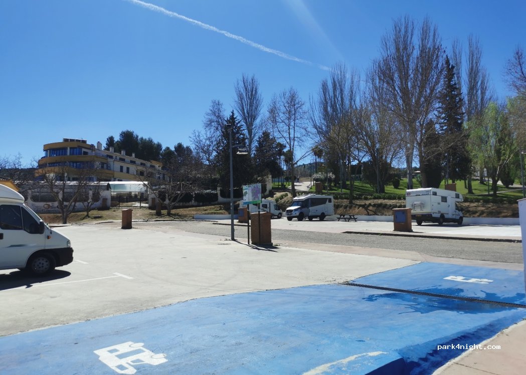 Área autocaravanas Priego de Córdoba — foto 3