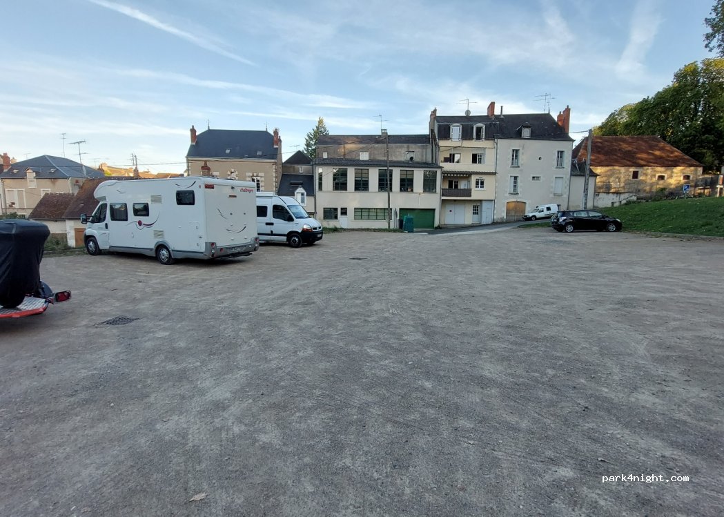 (36600) Valençay - 15 Rue Croix Maurice — foto 3