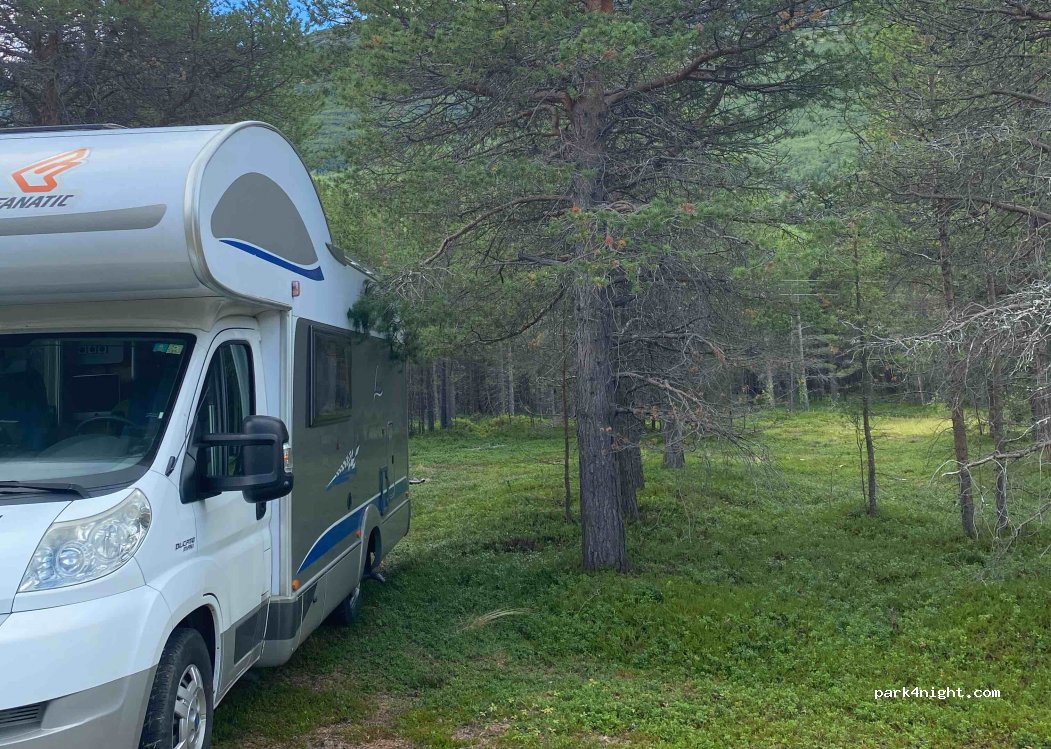 (9143)  - 2621 Nordlysveien — foto