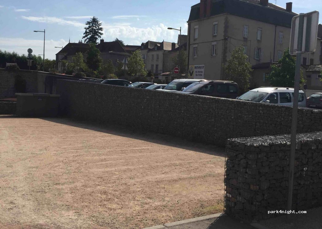 (71800) La Clayette - 55 Rue Centrale — foto