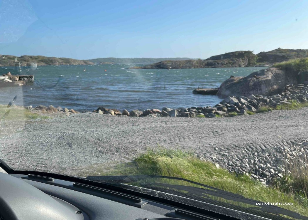 (471 98) Rösselvik - Rösselviksvägen — foto 2