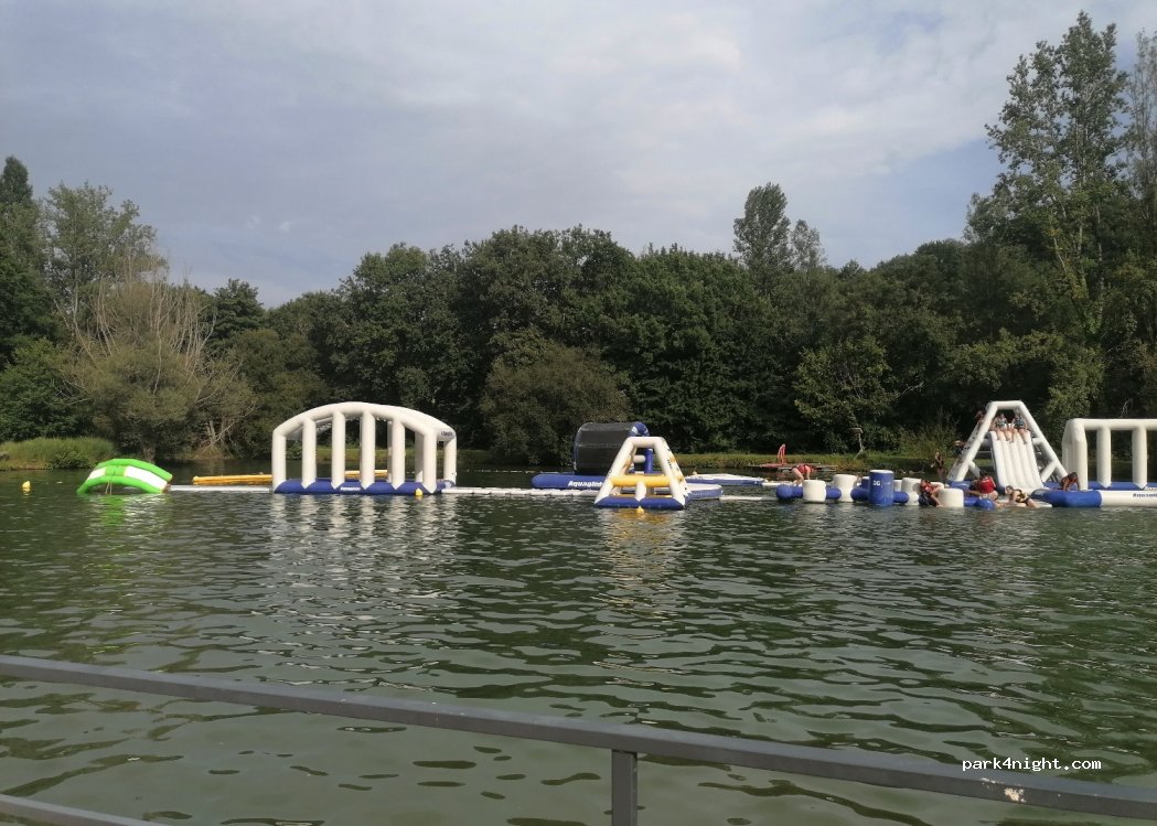 Camping Aux Etangs du Bos — foto