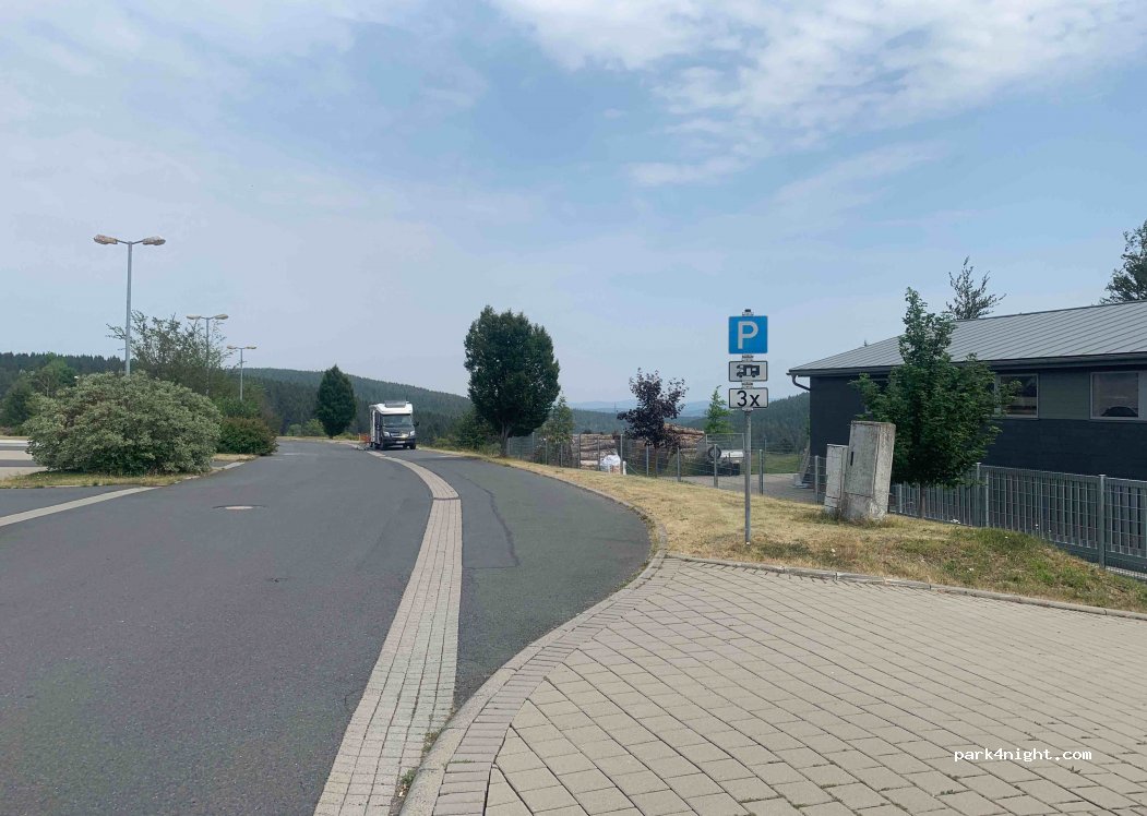 (98701) Neustadt am Rennsteig - Ehringshäuser Str. 1 — foto