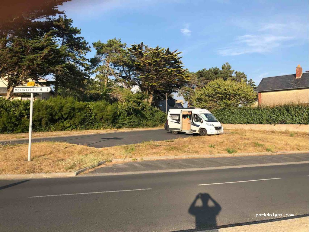 (50590) Regnéville-sur-Mer - 1 Route de la Mare — foto