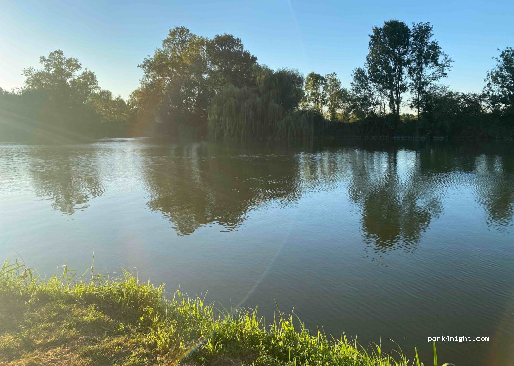(17350) Crazannes - Unnamed Road — foto 3