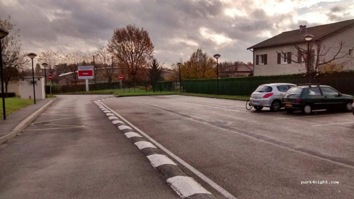 (69290) Grézieu-la-Varenne - 1 Col-de-la-Luere Road — foto