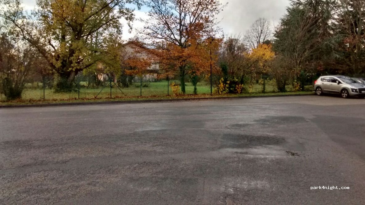 (69290) Grézieu-la-Varenne - 1 Col-de-la-Luere Road — foto 2