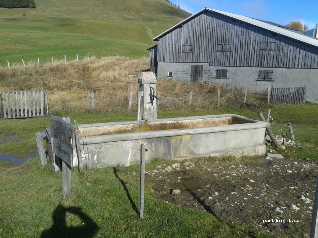 (74420) Villard sur Bogève - Unnamed Road — foto 2