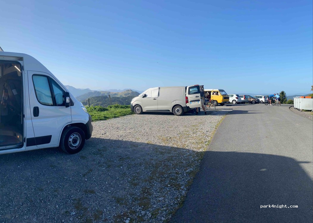 (74420) Villard sur Bogève - Unnamed Road — foto 4