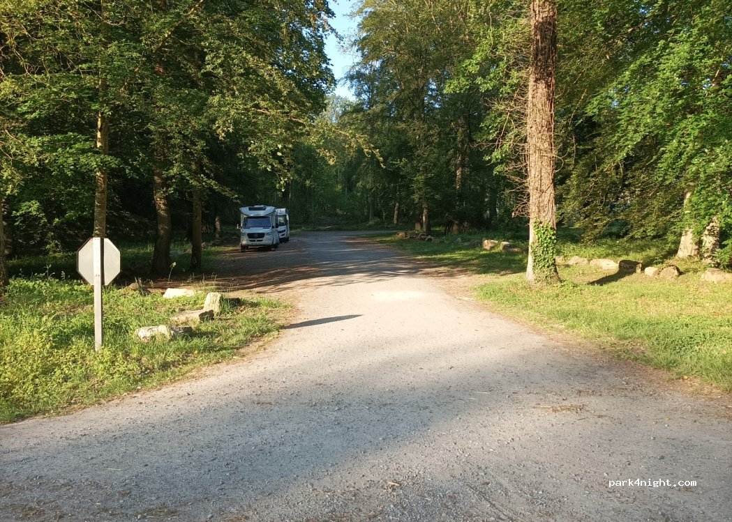 (02860) Bouconville-Vauclair - D886 — foto 4