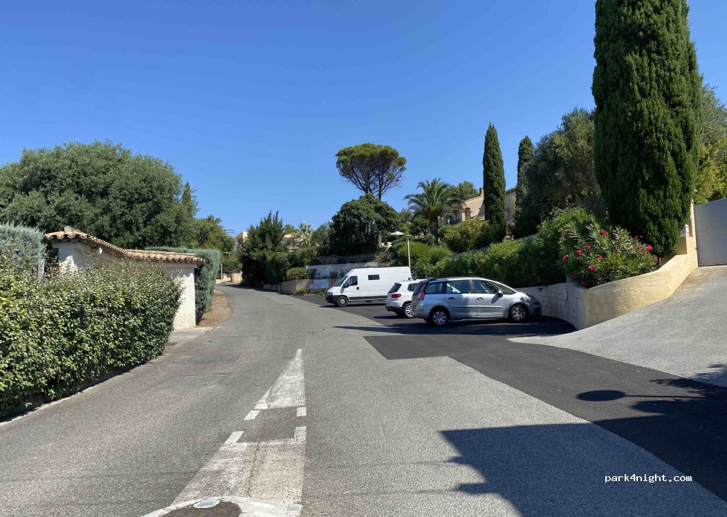 (83370) Fréjus - 131 Avenue du Petit Verdon — foto 2