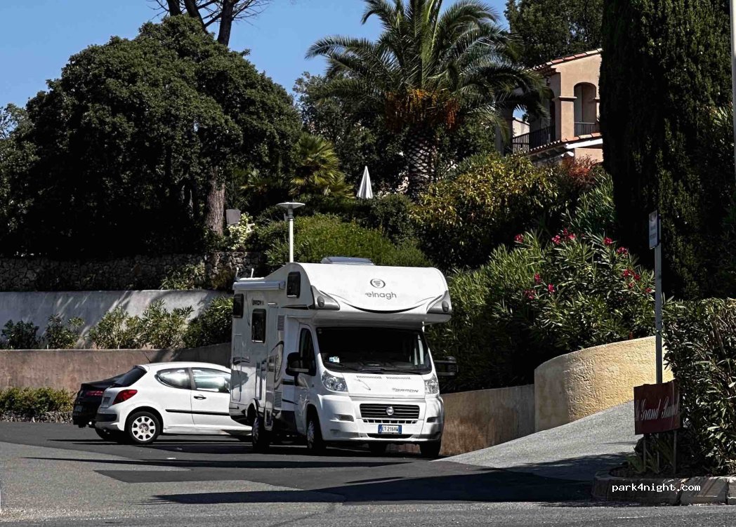 (83370) Fréjus - 131 Avenue du Petit Verdon — foto 3
