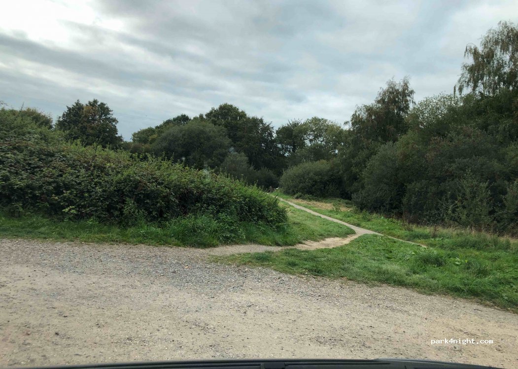 (TA20 1HU) Chard - 6 Oaklands Avenue — foto