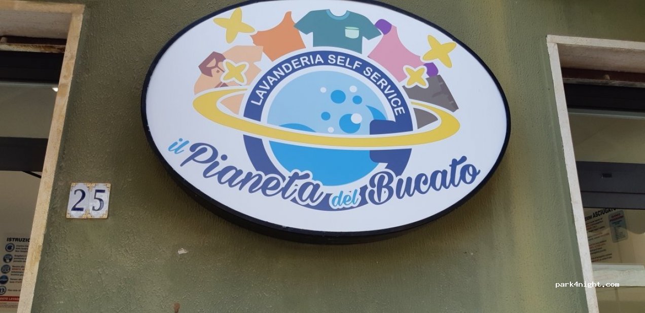 (58022) Follonica - 27 Via Piemonte — foto
