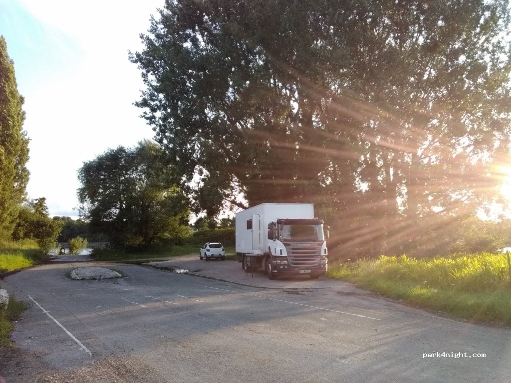 (76580) Le Trait - Rue du Bac — foto