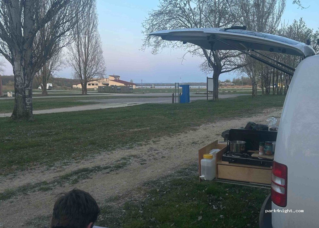 (55210) Heudicourt-sous-les-Côtes - D133 — foto 4