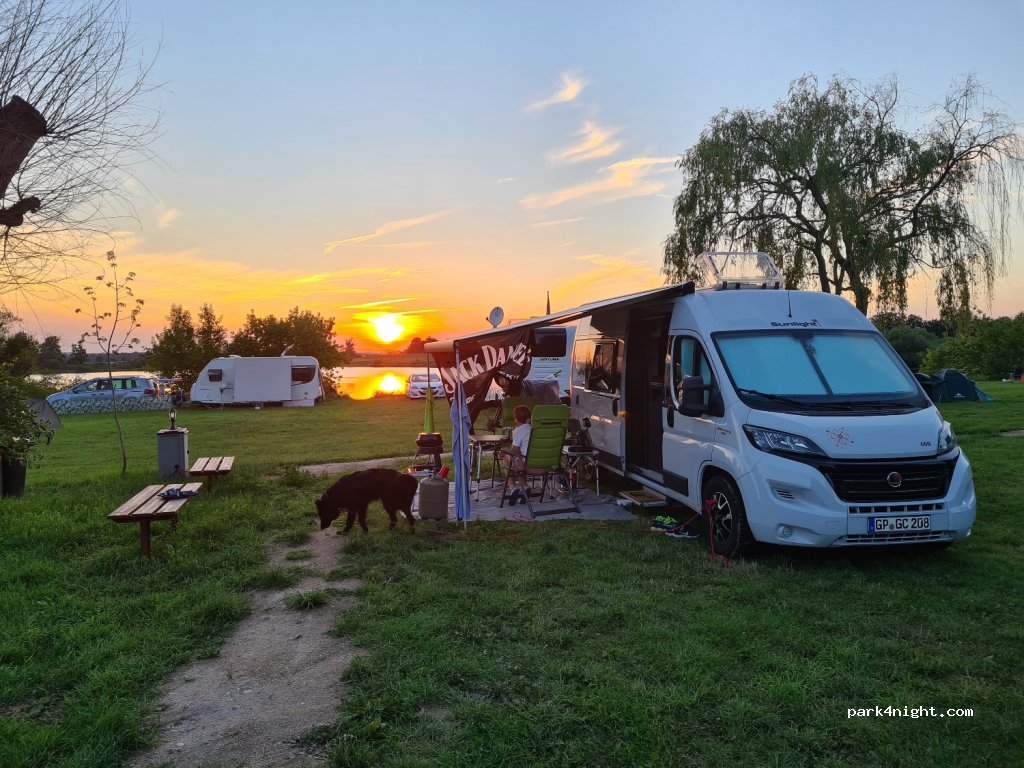 Campingplatz & Yachthafen  Mühlber — foto