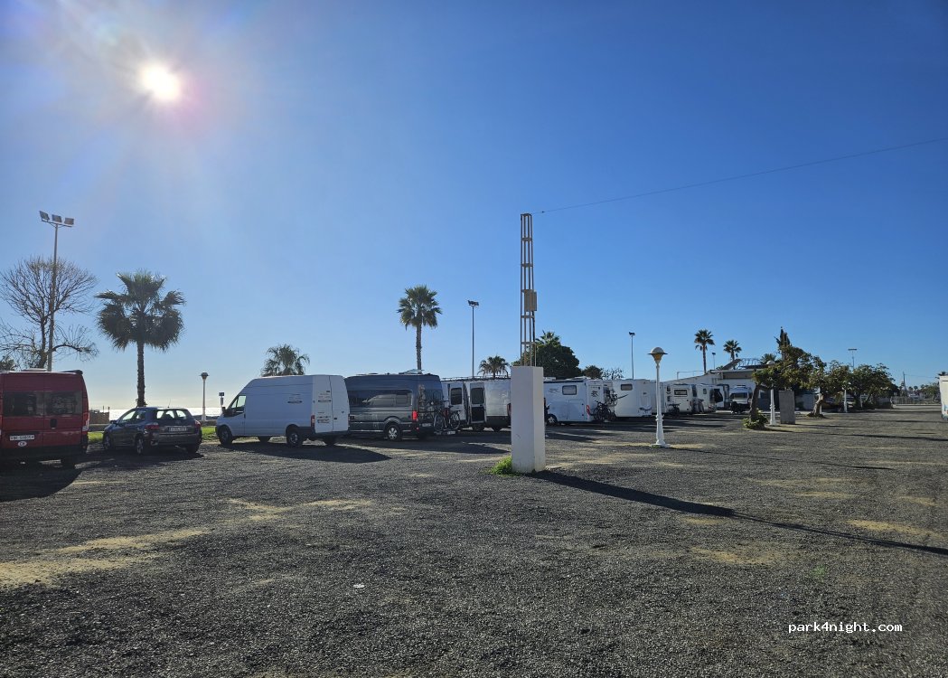 (29740) Torre del Mar - 80 Paseo Marítimo de Poniente — foto 4