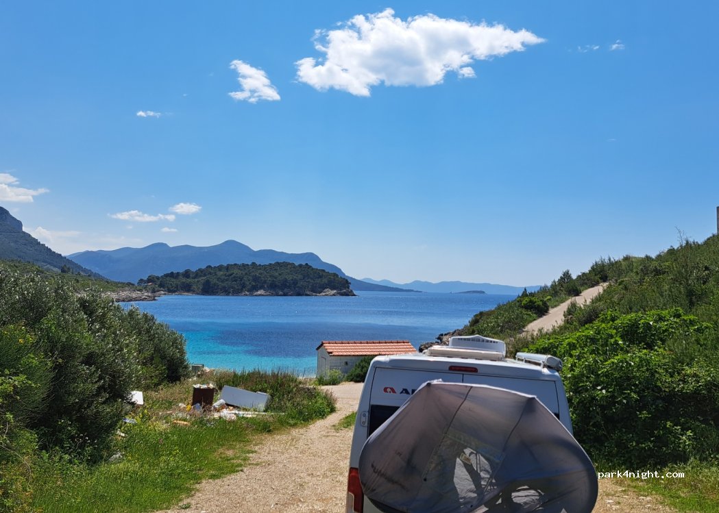 (20245) Trstenik - Unnamed Road — foto