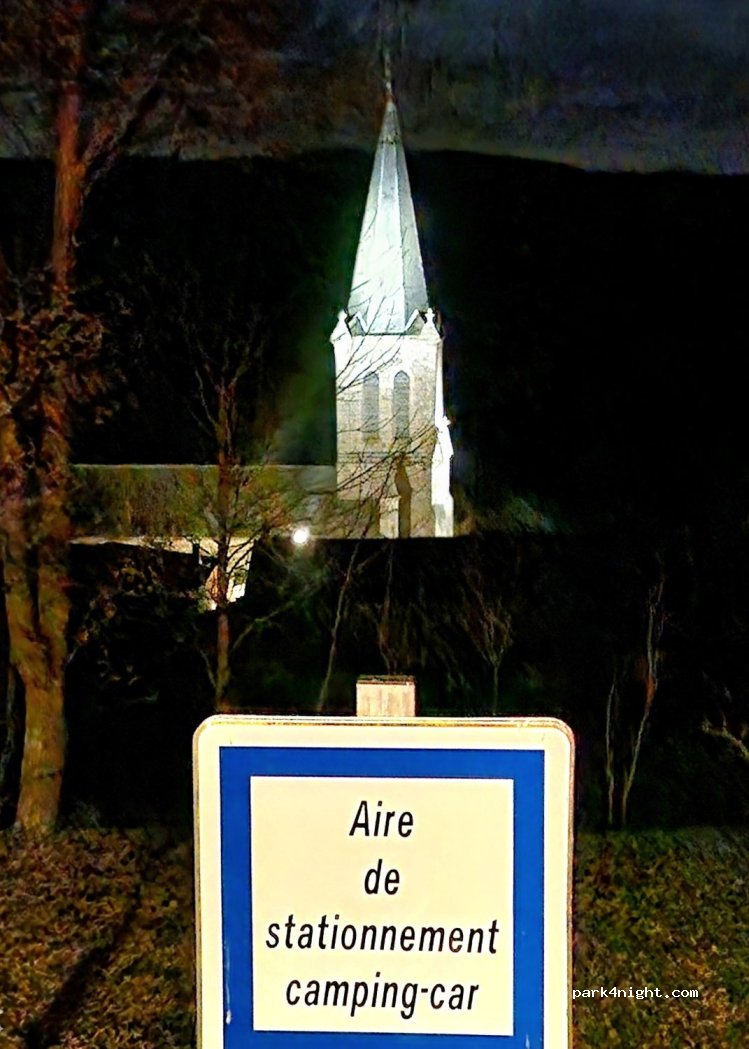 Aire de camping-car de Saint-Julien-Molhesabate — foto 5