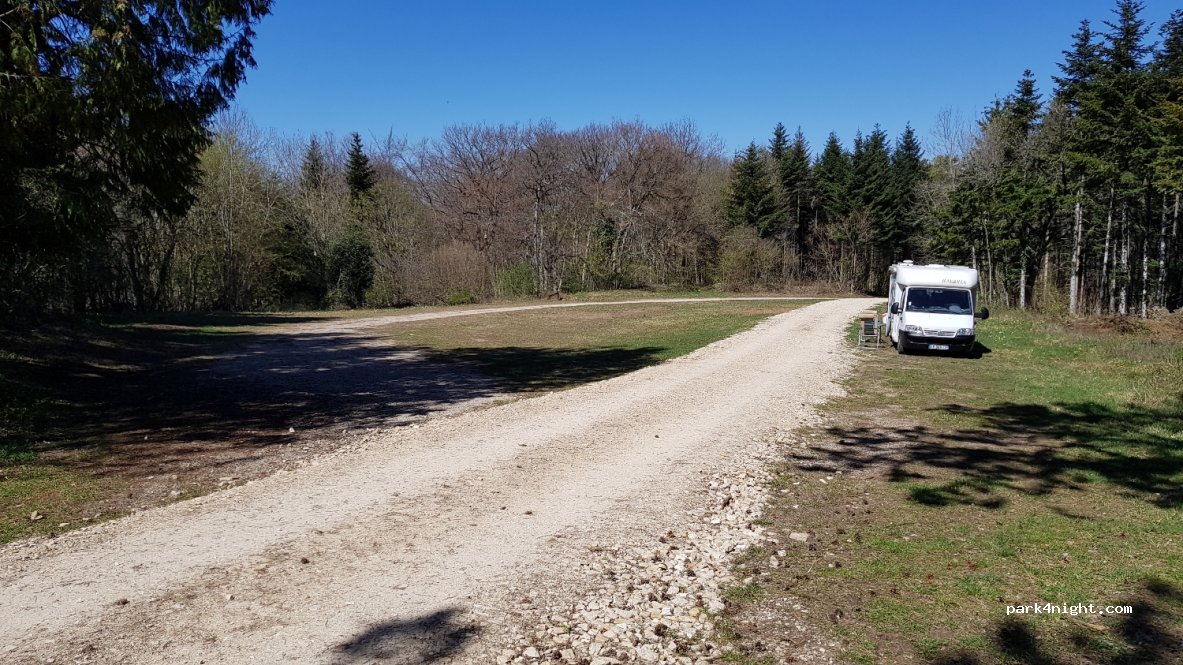 (21220) Curley - Unnamed Road — foto 3