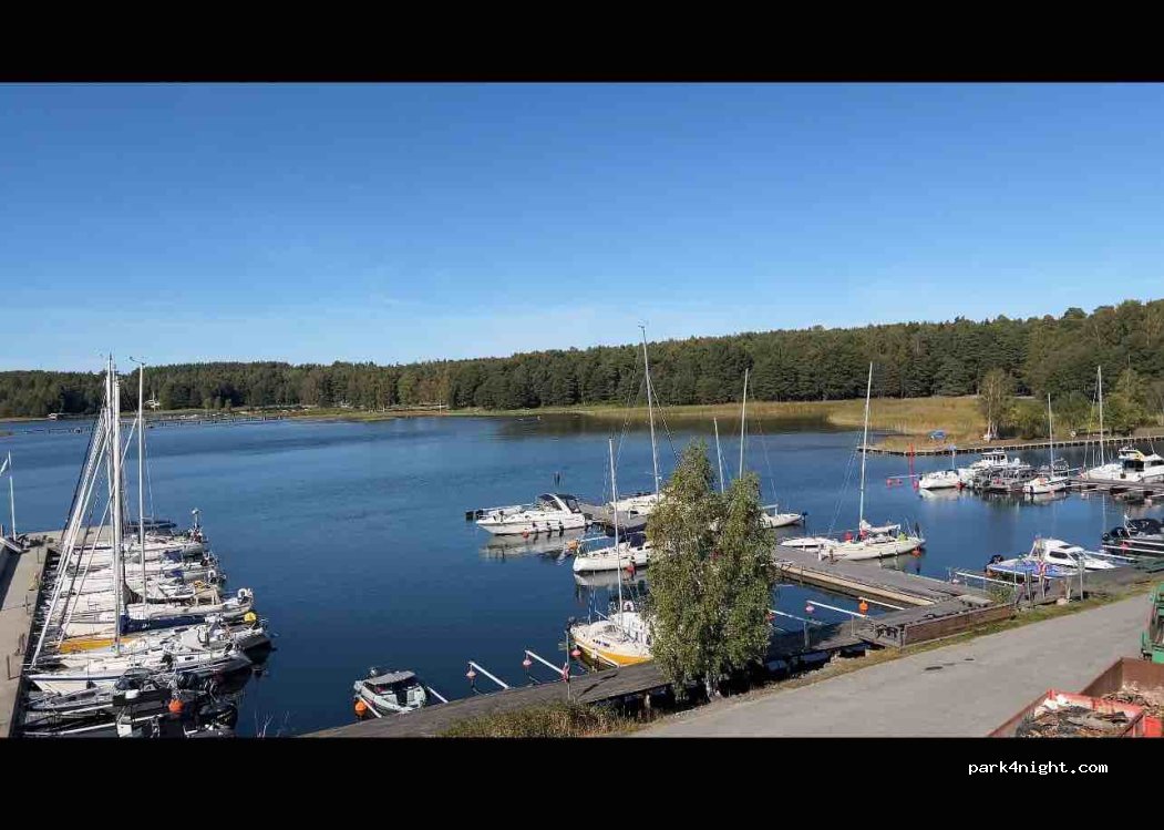 (137 70)  - 35 Berghamnsvägen — foto 4
