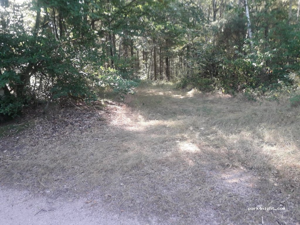 (21530) La Roche-en-Brenil - Unnamed Road — foto