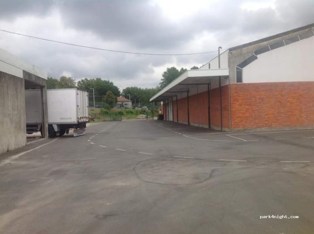 (4805) Guimarães - 601 Rua de São Miguel — foto 2