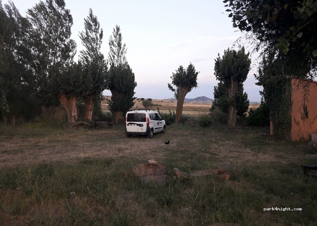 (50373) Berrueco - Unnamed Road — foto 2