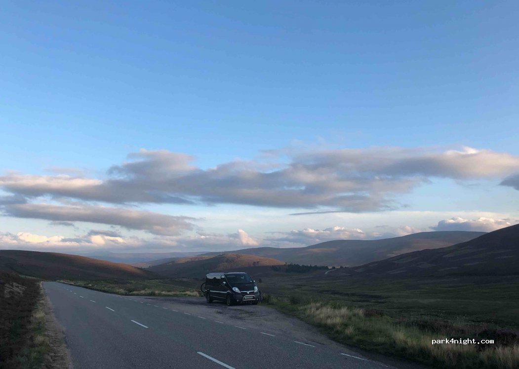 (AB35 5UR)  - Old Military Road — foto