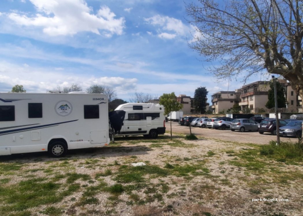 Area sosta camper Feudo San Martino — foto