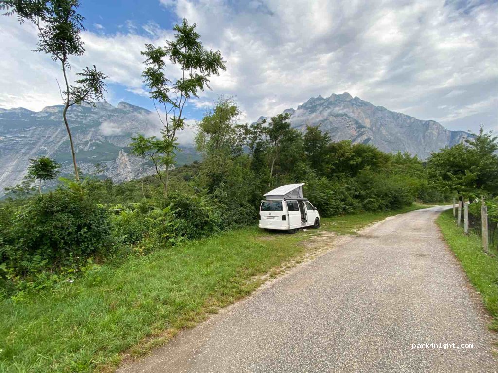 (38074) Dro - Strada di Laguna Muste — foto