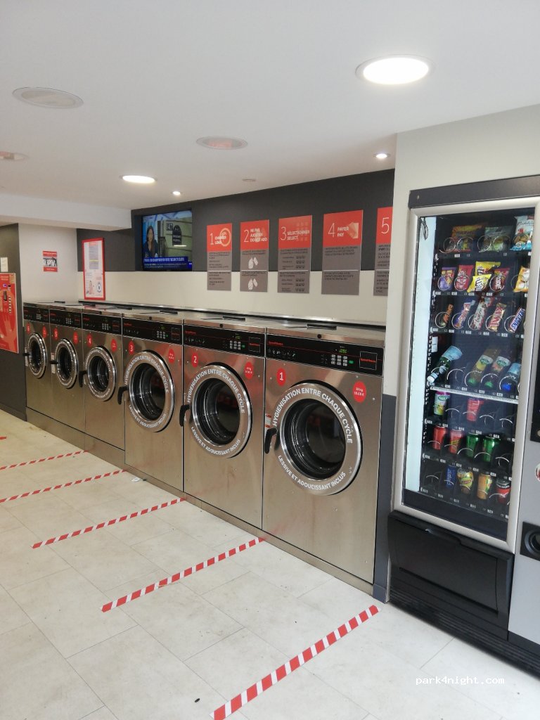 (44400) Rezé - 8 Rue Aristide Briand — foto