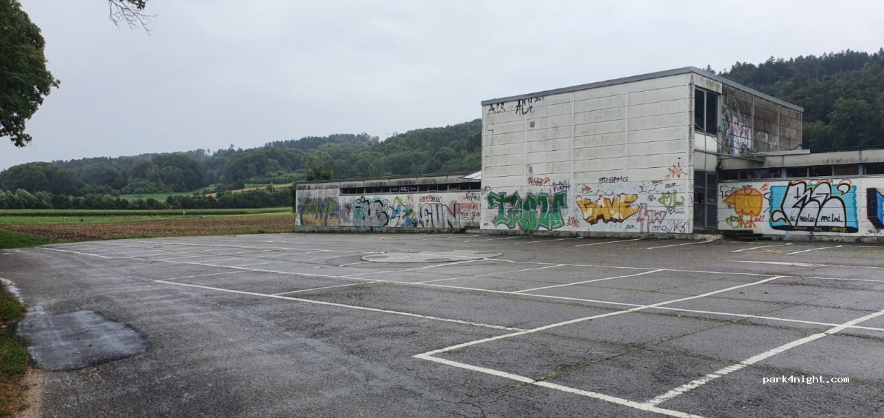(2562) Port - Wehrstrasse — foto