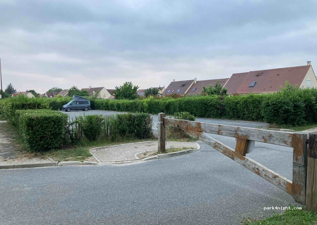 (77950) Moisenay - Chemin de la Porte des Champs — foto 2