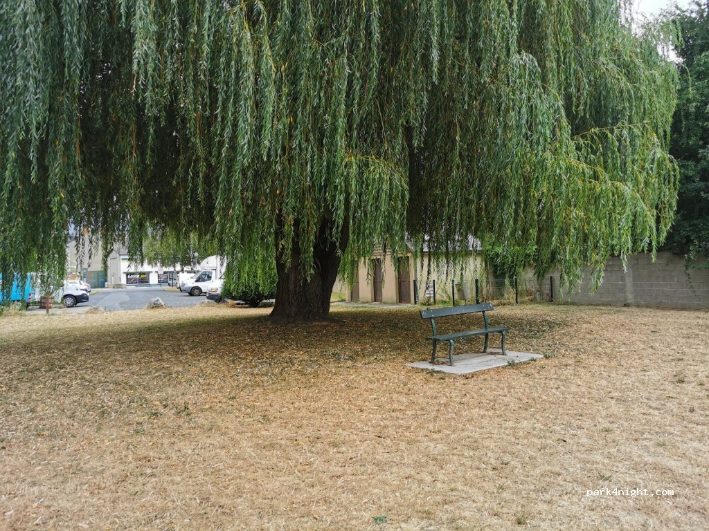 (36200) Argenton-sur-Creuse - 57 Rue Jean Jacques Rousseau — foto