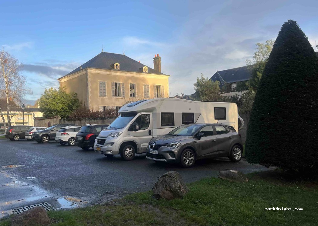 (36200) Argenton-sur-Creuse - 57 Rue Jean Jacques Rousseau — foto 5