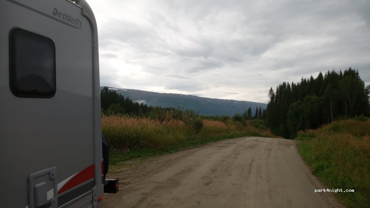 (8680)  - Unnamed Road — foto