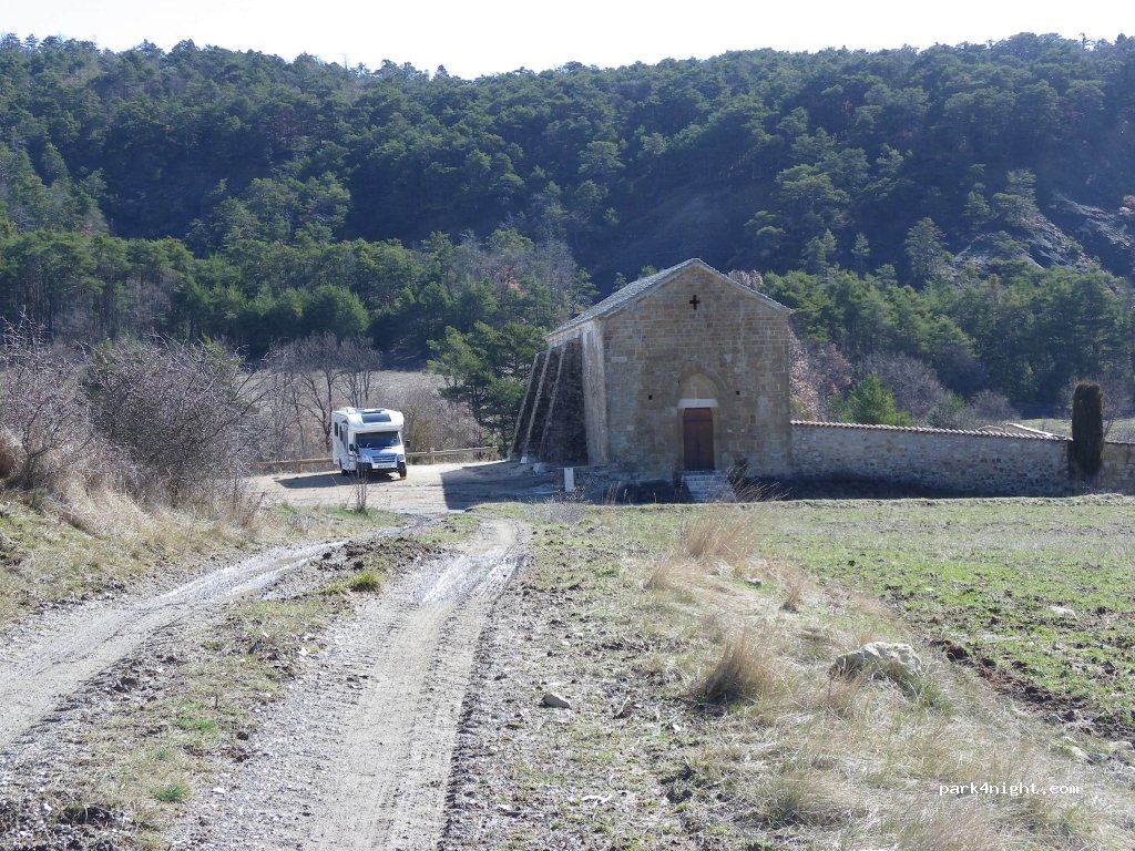(83840) Le Bourguet - D252 chapelle sainte anne — foto 2