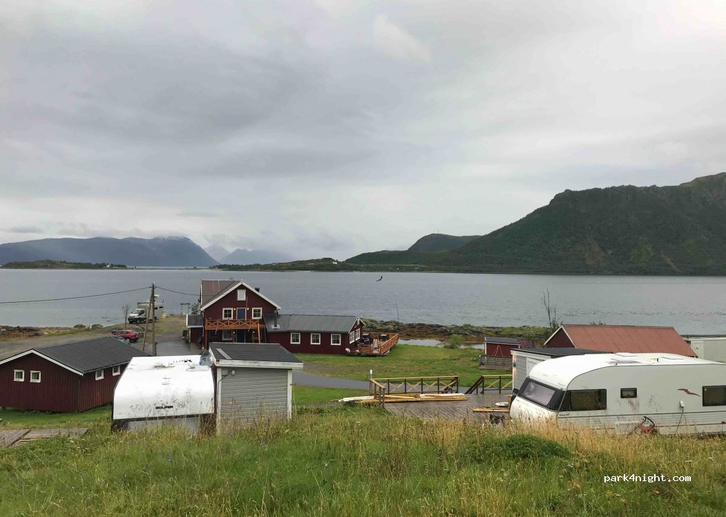 Toftenes Sjøhuscamping — foto