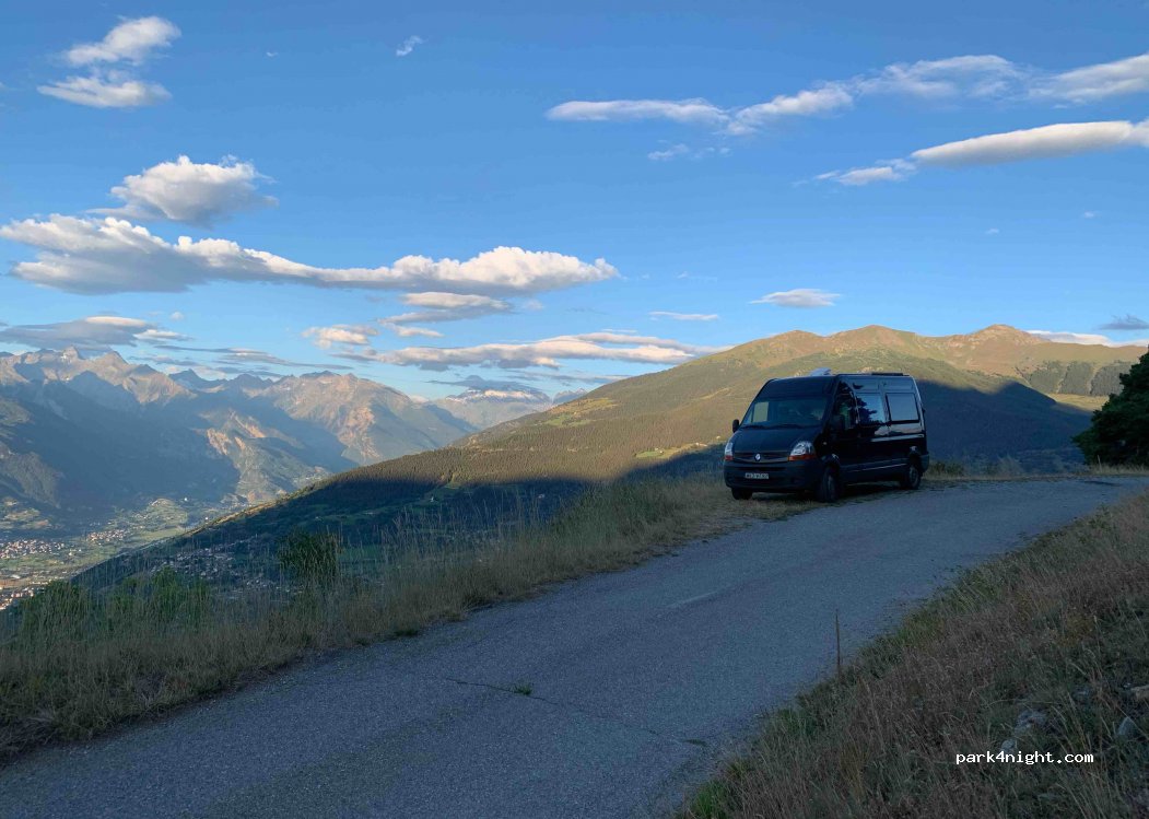 (11010) Roisan - Unnamed Road — foto