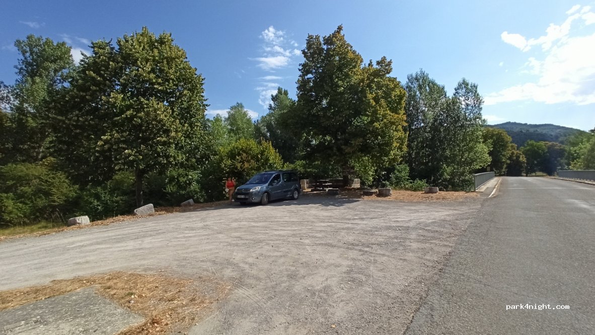 (26560) Lachau - 3 Montée des Tilleuls — foto
