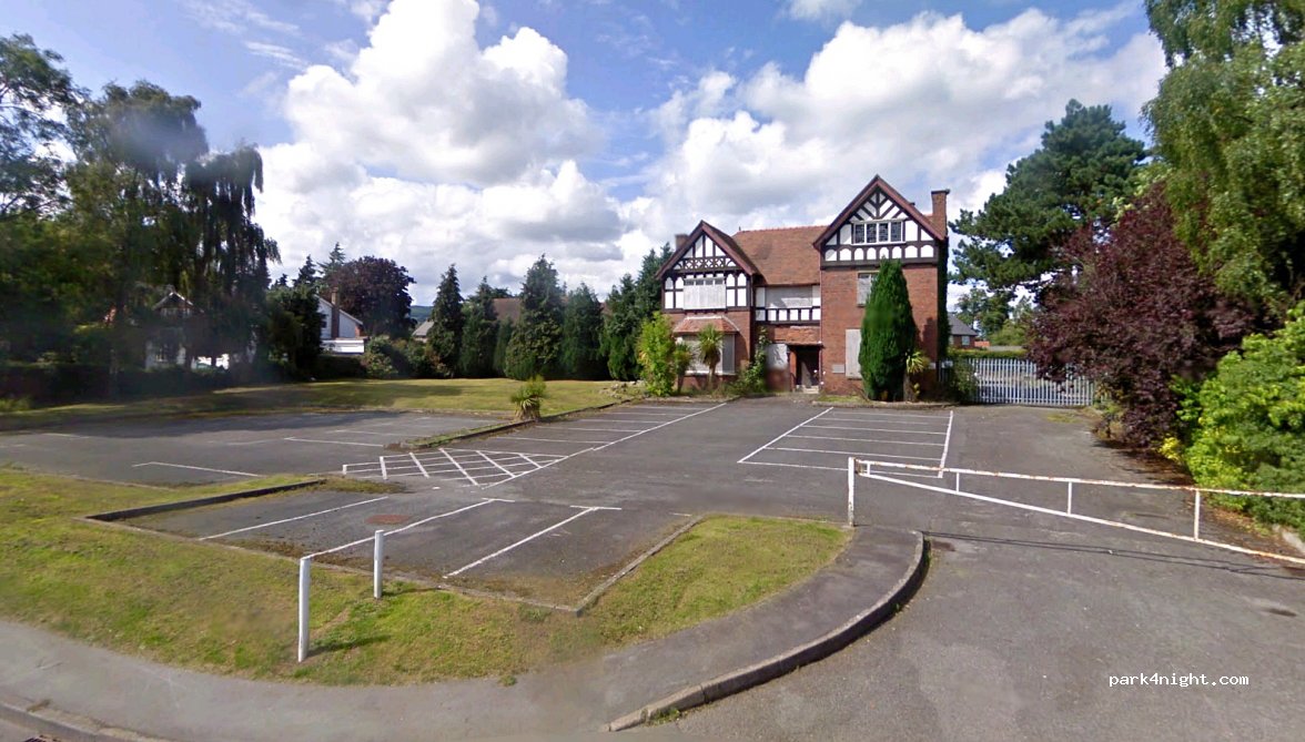 (LL14 5AJ) Chirk - Castle Road — foto
