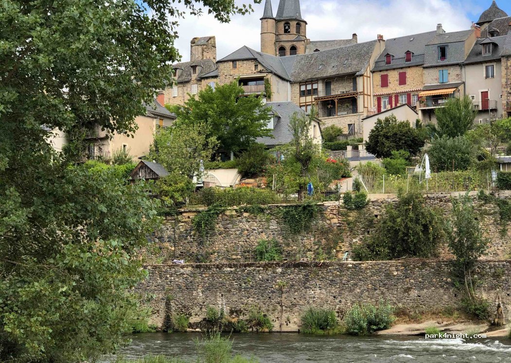 (12500) Saint-Côme-d'Olt - 3 Place du Relais — foto 2
